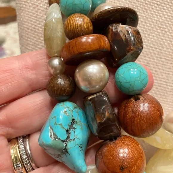 CHICOS ONE OF A KIND NECKLACE WITH AUTHENTIC TURQUOISE, ACRYLIC, WOOD and STONE - Picture 5 of 16